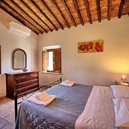 Villa Picchio By Posarellivillas Volterra Luaran gambar